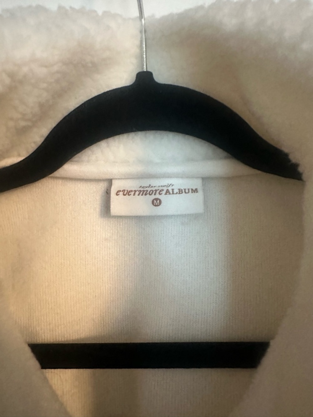 Taylor Swift Cream Sherpa Jacket with Brown Leaf Details - Picture 2 of 4
